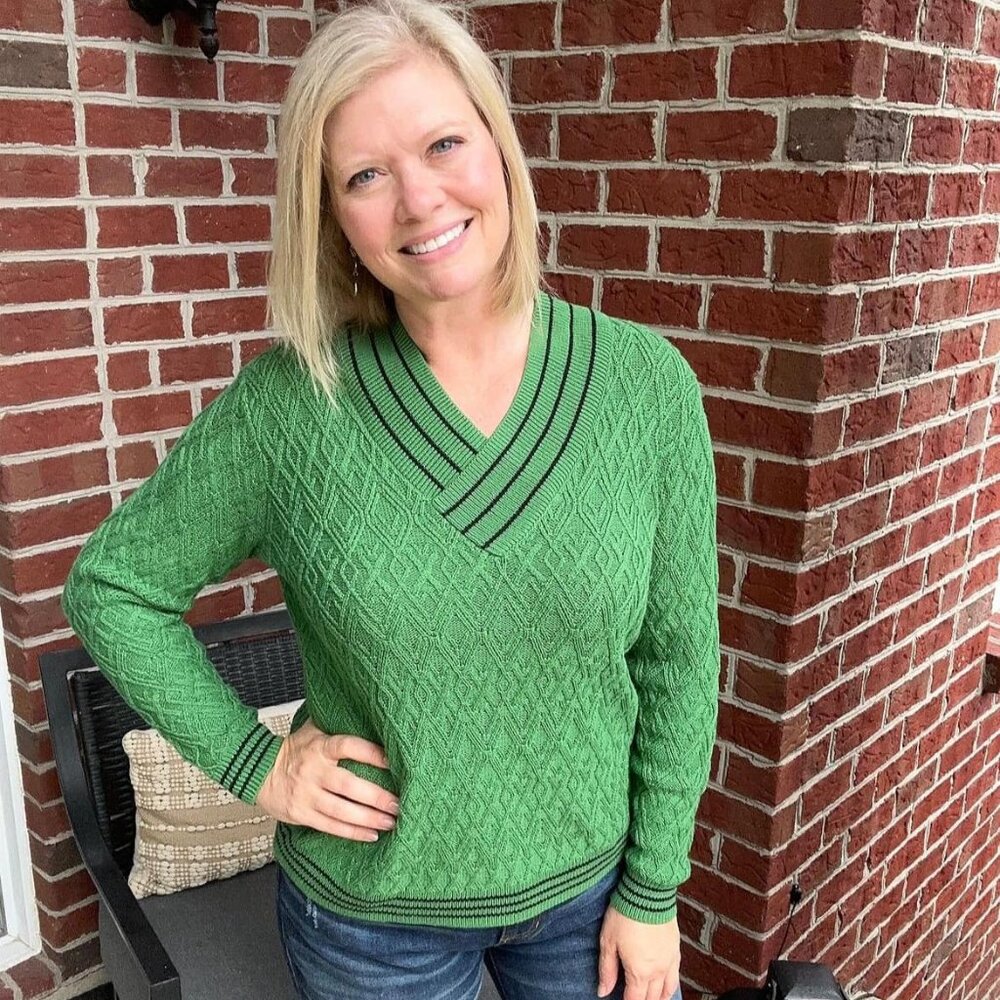 Cabi 4467 Lucky Day Pullover Fall 2023 Size Small EUC